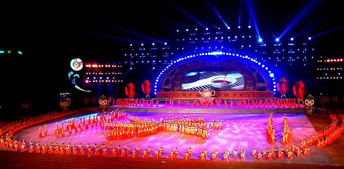 廣州某活動(dòng)策劃公司無(wú)資質(zhì)辦千人晚會(huì)被叫停處