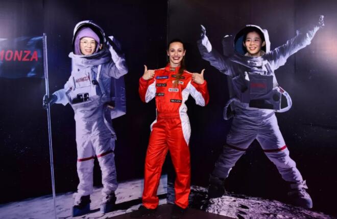 活動(dòng)中的8種創(chuàng)意合影互動(dòng)背景設(shè)計(jì) 你喜歡哪個(gè)？